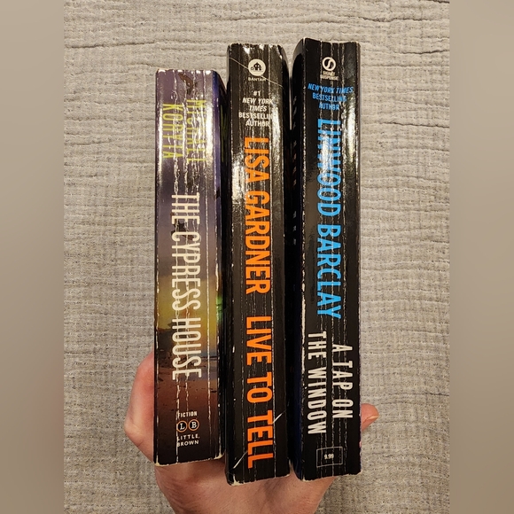 Random Book Bundle - Picture 2 of 6